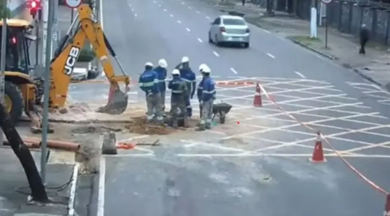 Obra da águas de manaus