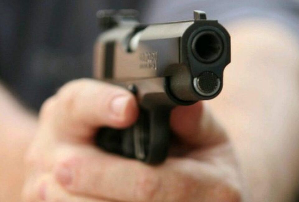Advogado é baleado por criminoso em restaurante de Manaus