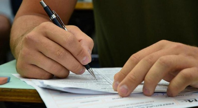 Concursos abrem mais de 700 vagas em órgãos federais