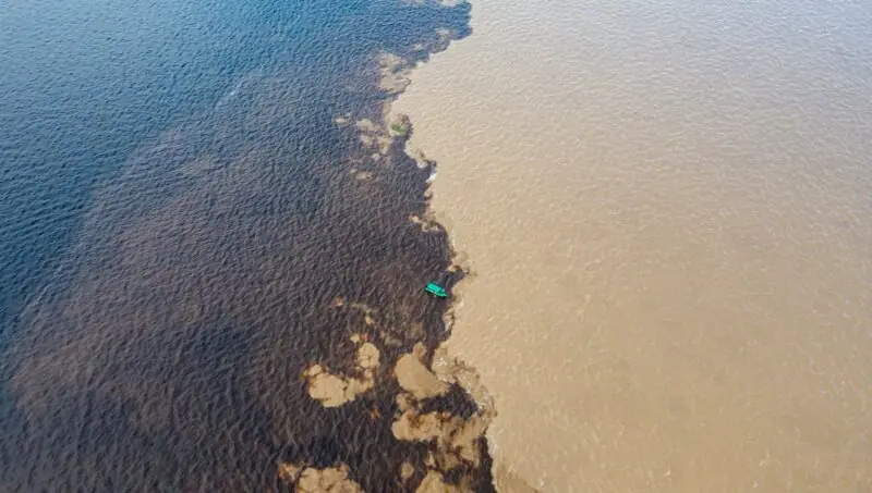 Conheça os melhores destinos para descanso e contato com a natureza no amazonas. Encontro das águas