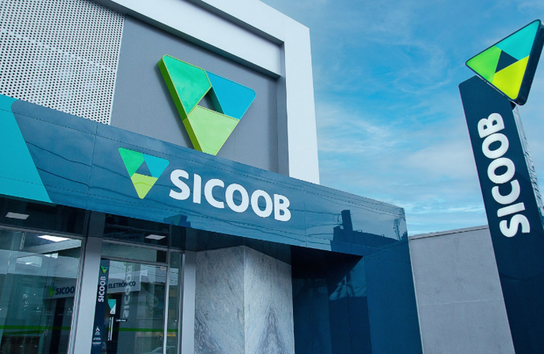 Sicoob abre vaga para Assistente Comercial em Manaus
