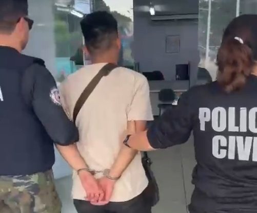 Garçom é preso após tentar matar companheira a facadas na Ponta Negra