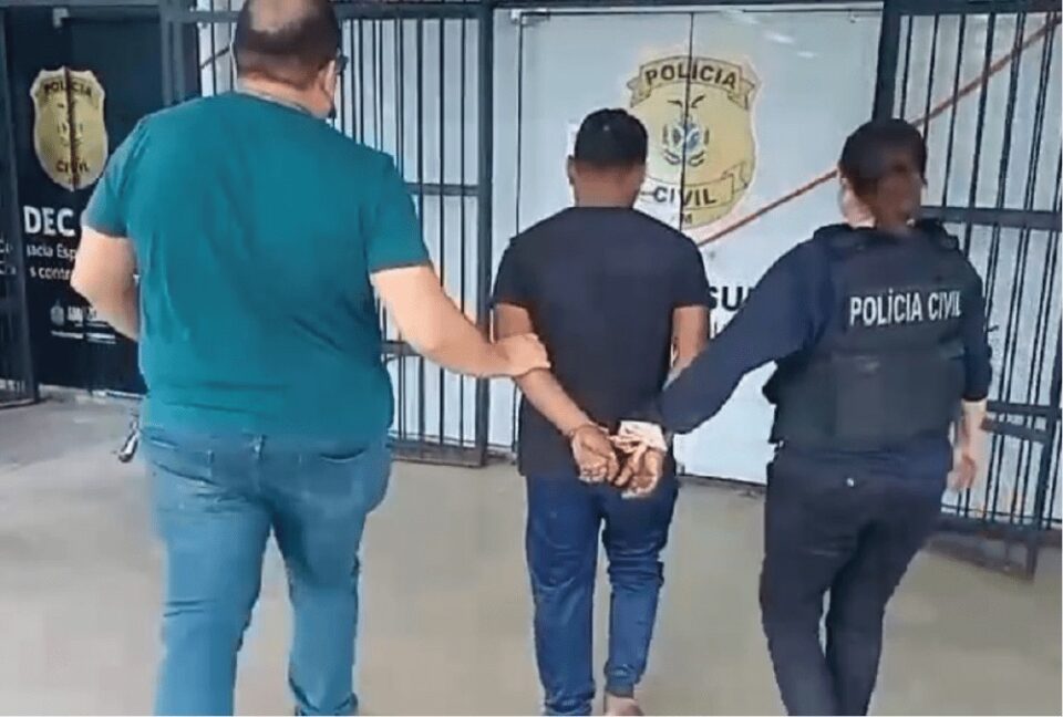 Homem é preso ao invadir igreja e exibir vídeo íntimo de ex-mulher