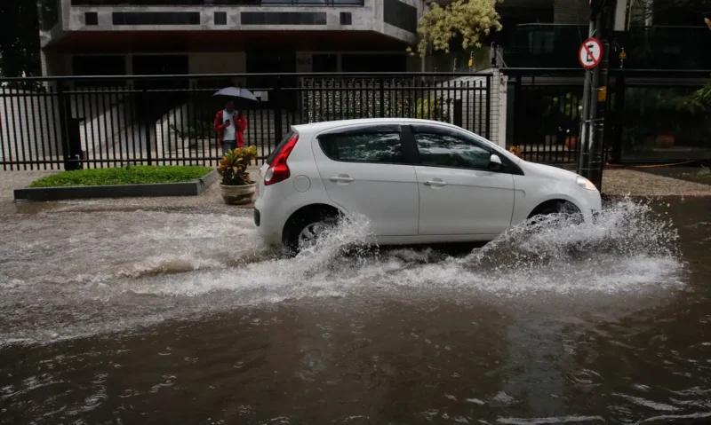 carro, chuvas, alagamento,