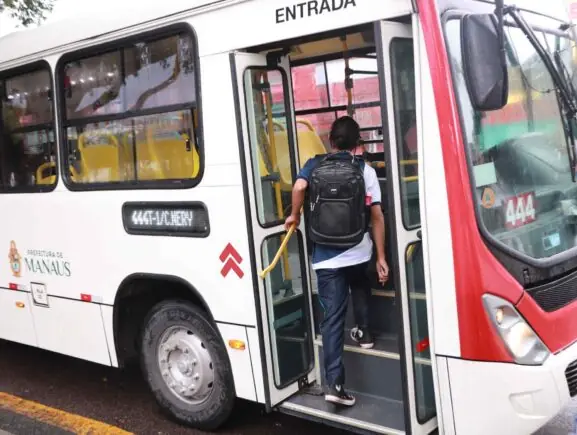 meia passagem estudantil