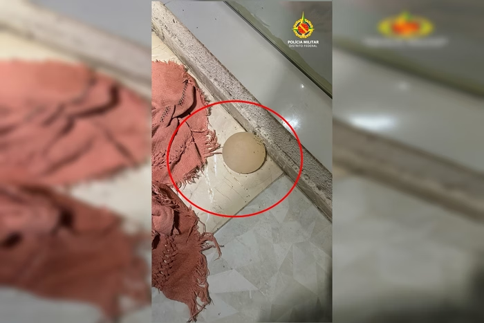 Marido enfurecido arranca silicone de mulher com faca