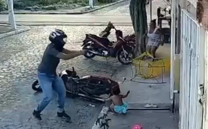 Bebê, ataque