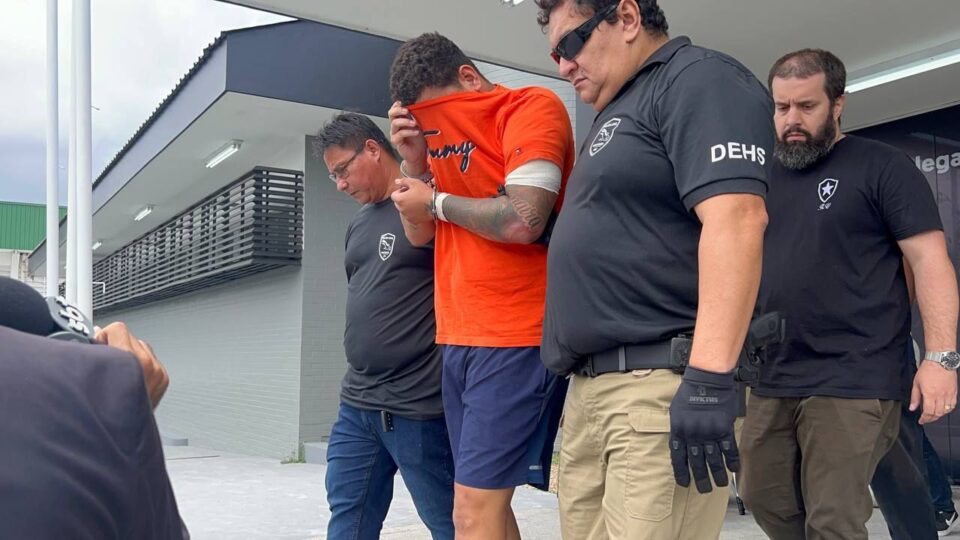 'Veneca' é preso por matar falso policial e sequestrar colombiana em Manaus
