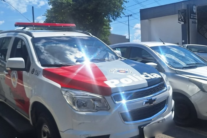 PMs são presos suspeitos de estuprar jovem em viatura