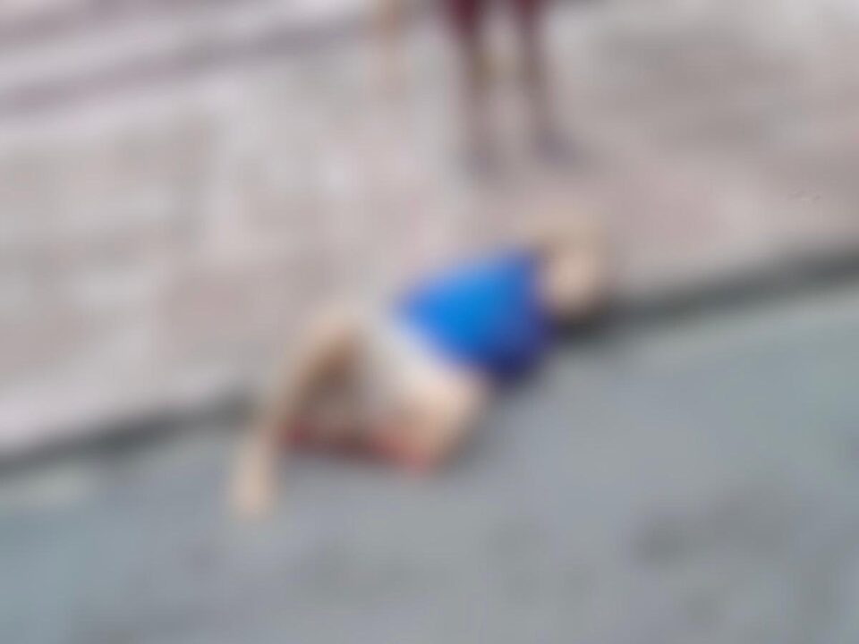 IMAGENS FORTES: Motociclista foge da polícia e sofre acidente no Jorge Teixeira