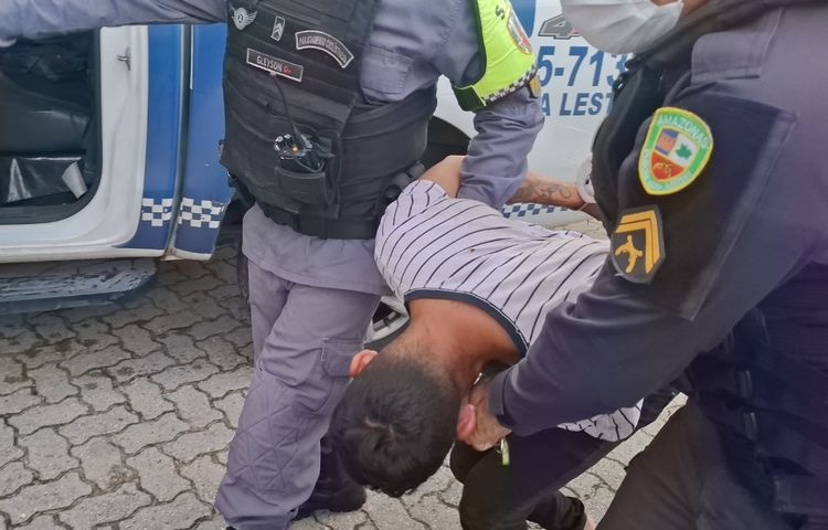 Assaltante é baleado em confronto com a polícia na Zona Leste de Manaus