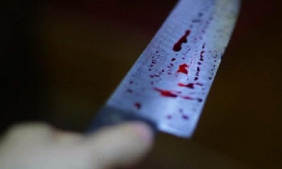 Homem é esfaqueado e agressor é espancado por populares em Manaus