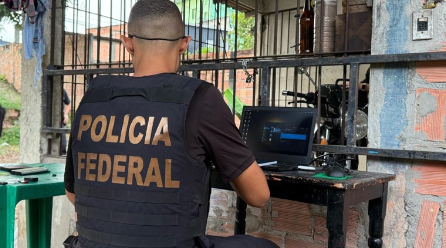 PF prende homem por armazenar vídeos de abuso sexual infantil em Manaus