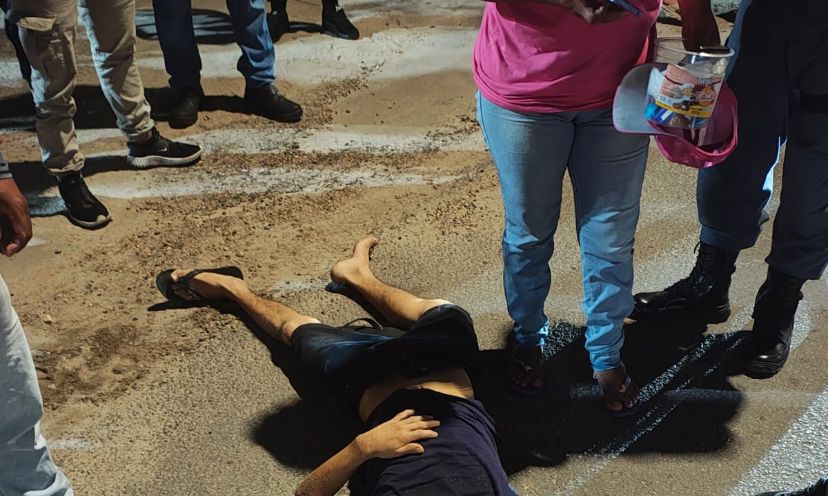 Homem é baleado na perna durante tiroteio em frente a supermercado de Manaus