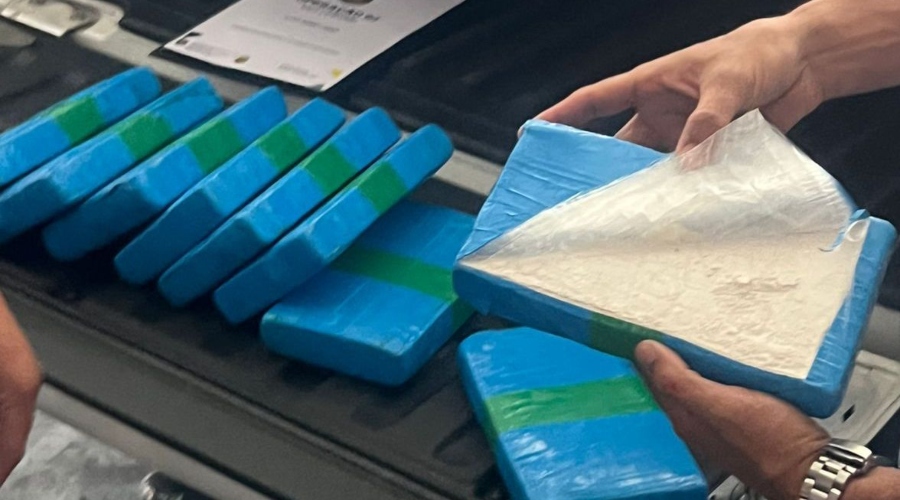 Nigeriano é preso com 58 kg de cocaína avaliada em R$ 4,3 milhões em Manaus