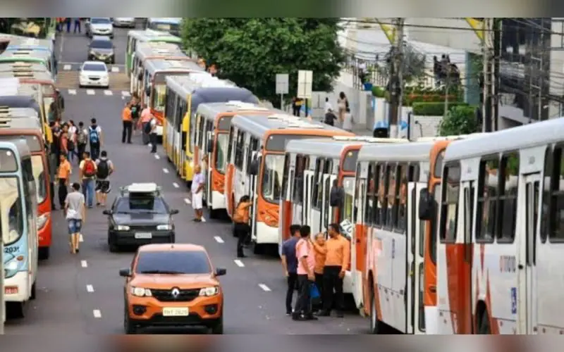 Sindicato anuncia greve de ônibus em Manaus com 50% da frota parada a partir de terça (26)