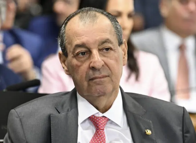 senador Omar Aziz