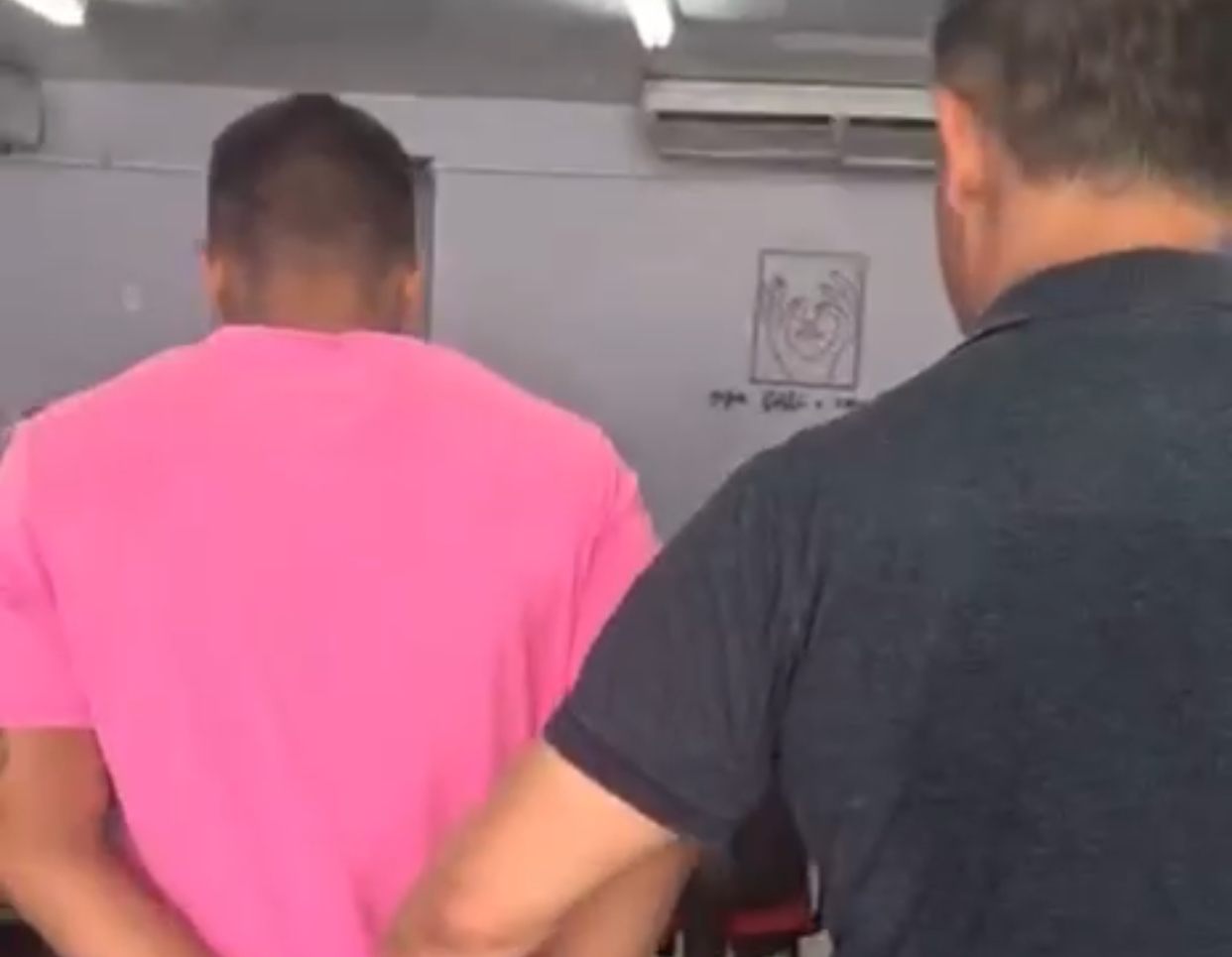 Árbitro acusado de agredir ex-namorada é preso em Manaus