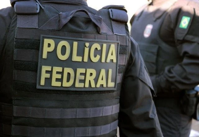PF prende homem em Manaus por divulgar vídeos racistas e ameaçadores na internet