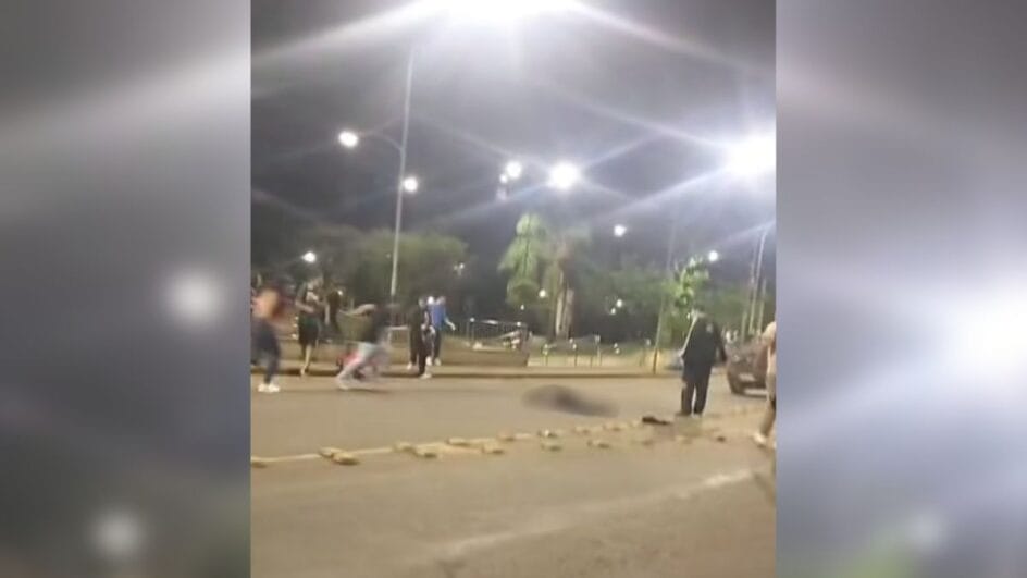 Jovem é brutalmente espancado e atropelado após briga em boate