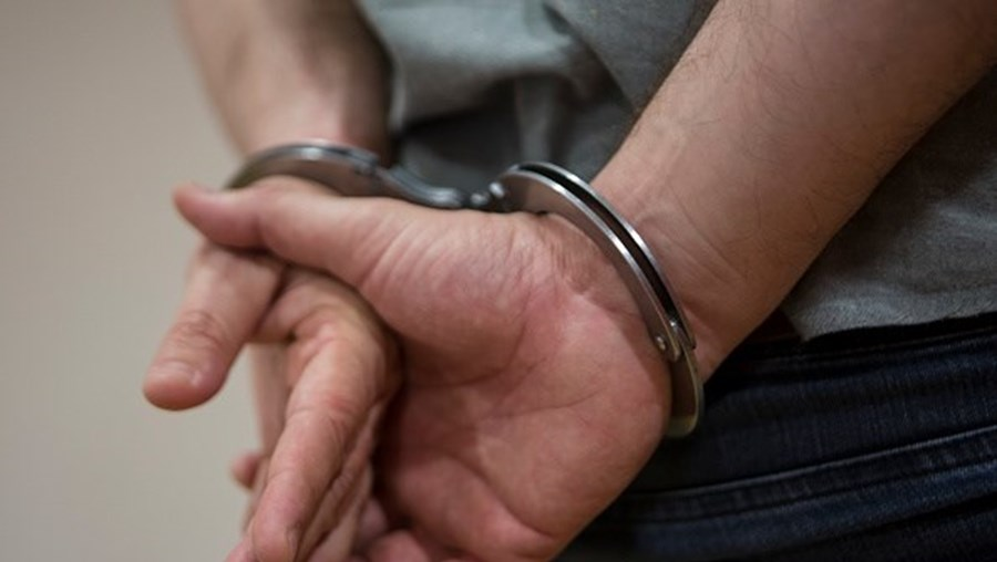 Guia turístico é preso por importunação sexual contra 3 mulheres e criança em Manaus