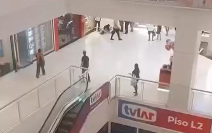 Polícia prende suspeitos de matar homem em shopping de Manaus
