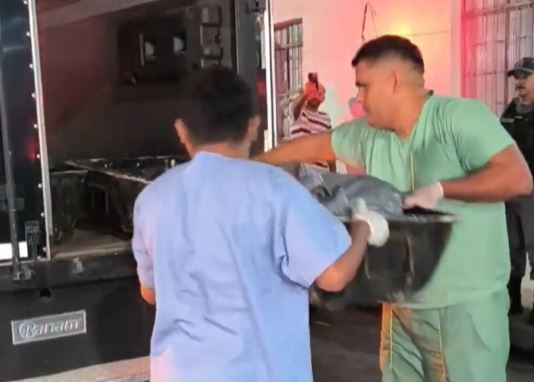 VÍDEO: Criança foi morta com diversas facadas pelo pai dentro de banheiro em Manaus