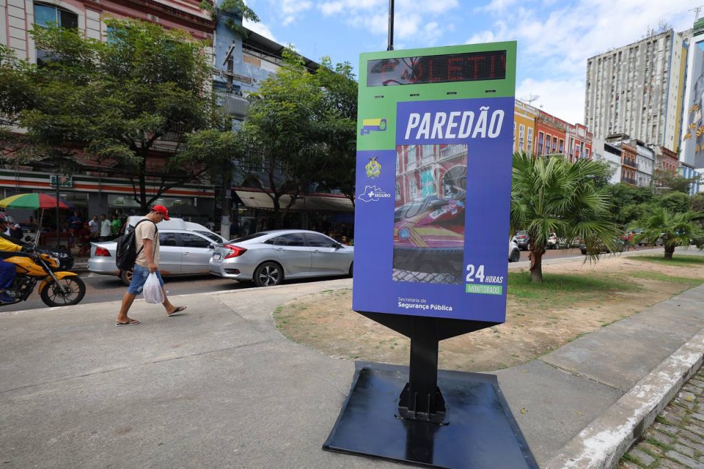 ‘Paredão’ ajuda a prender suspeito de furtar ferros coloniais no Centro de Manaus