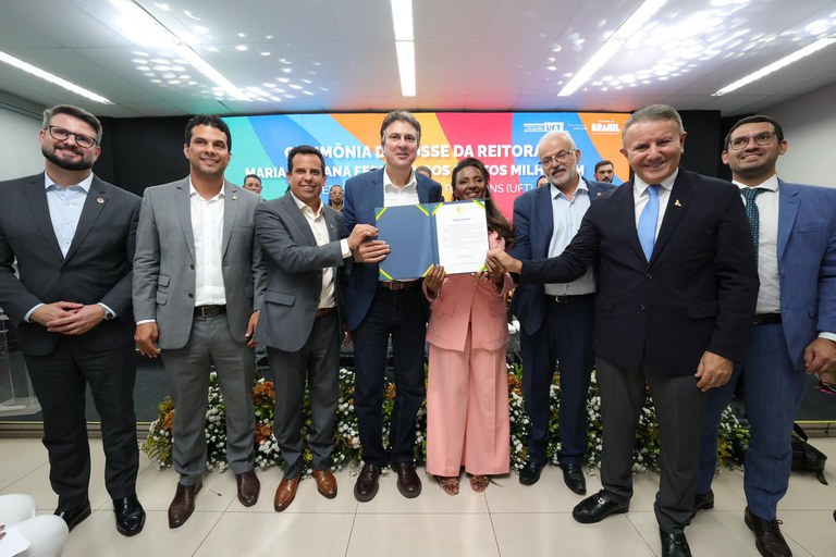 Ministério da Educação empossa reitora da Universidade Federal do Tocantins — Agência Gov