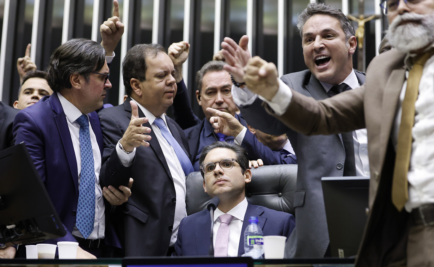 Eleições 2026: Congresso “inimigo do povo” muda o tom e promete “entregas concretas”