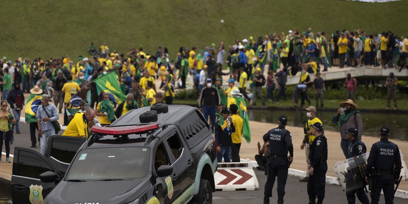 PGR é contra pedido de general para receber visita íntima na prisão
