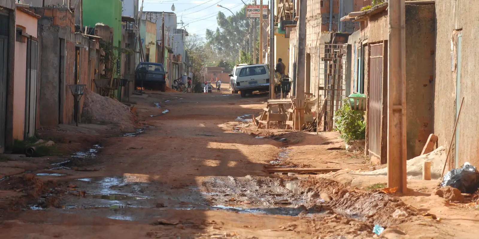 Pobreza afeta desenvolvimento de bebês desde 6 meses, mostra pesquisa