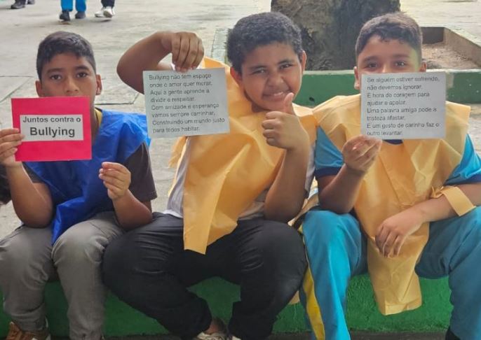 Campanha 'Março Laranja' reforça combate ao bullying em escolas de Manaus