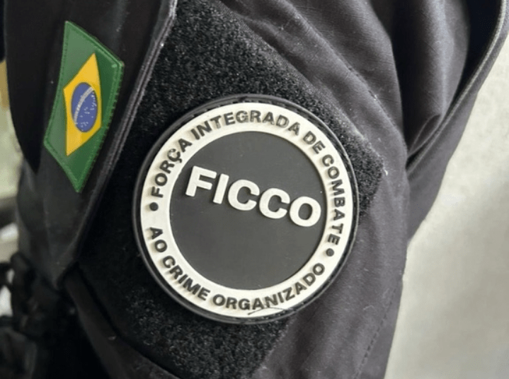 PF apreende mais de 1 kg de ouro em embarcação em Manaus