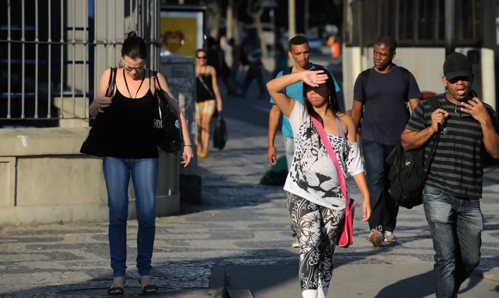Manaus mais quente: bairros urbanizados registram até 10°C a mais que áreas verdes