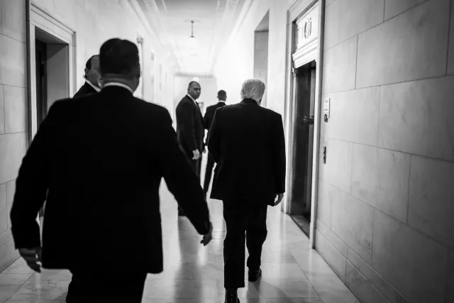 Guerra no Irã: Donald Trump está encurralado
