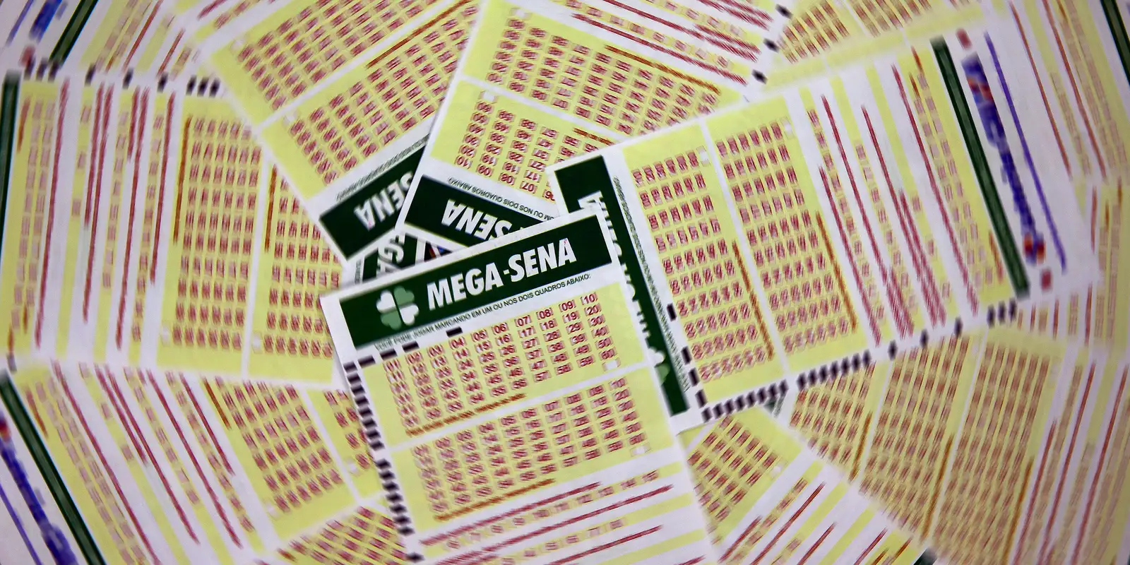Mega-Sena sorteia nesta terça-feira prêmio acumulado em R$ 15 milhões