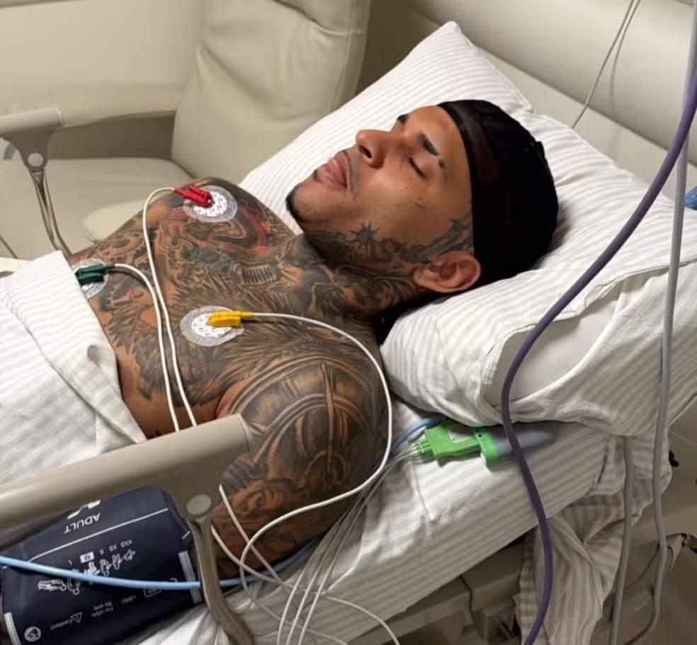 Cantor Anderson Neiff é baleado após ataque a tiros em São Paulo