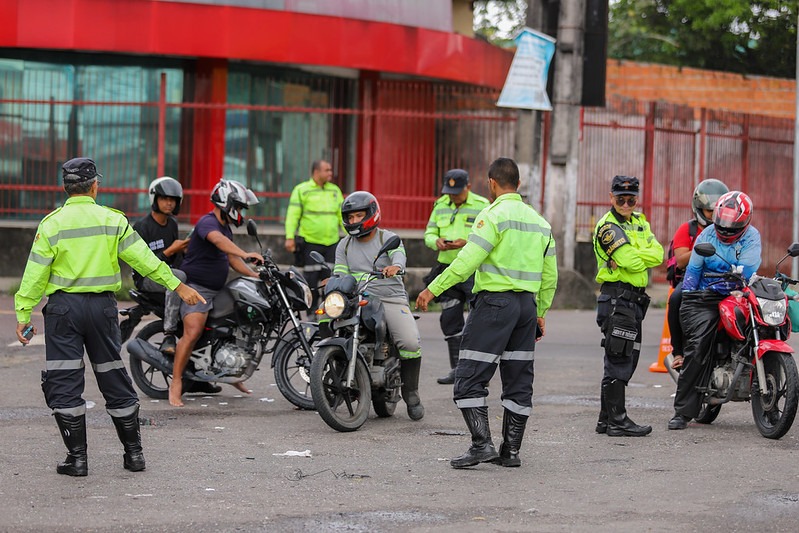 Operação 'Trânsito Seguro' remove 13 veículos na Zona Leste de Manaus