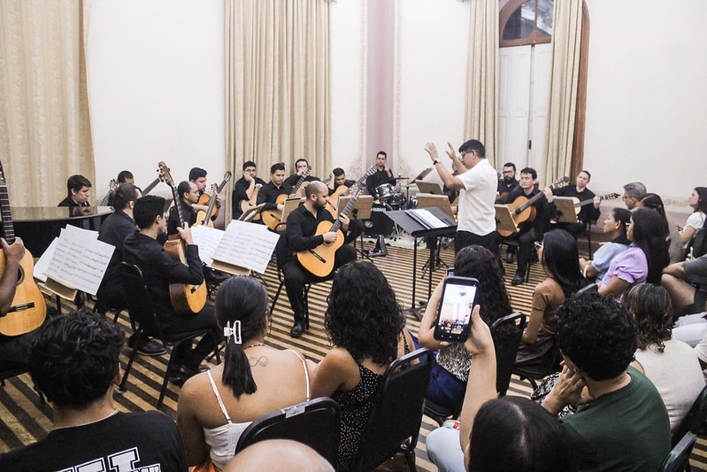 Orquestra de Violões apresenta 'Nosso Brasil' em Manaus