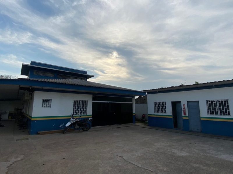 Padrasto é procurado por estuprar enteada de 8 anos e engravidar outra criança no Amazonas