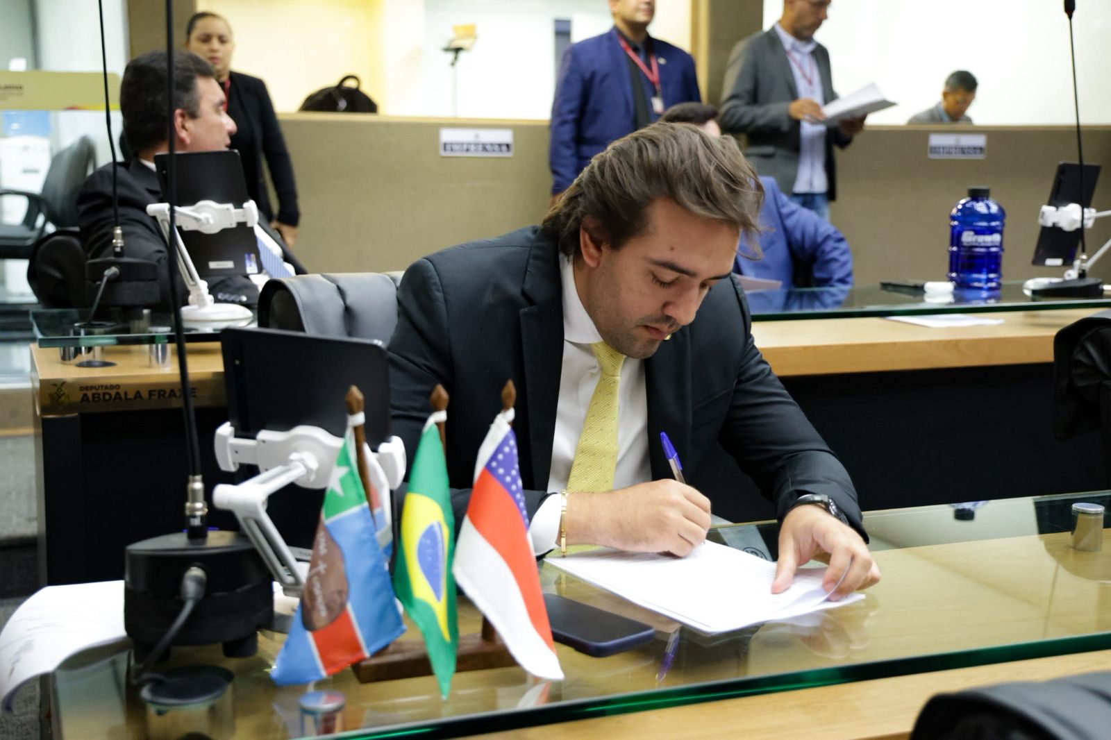 Deputado apresenta projeto de lei sobre inclusão de mães de PcDs no mercado de trabalho