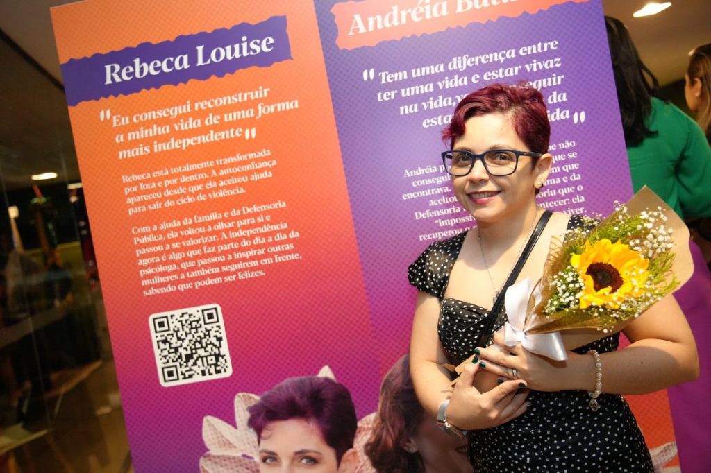Ufam abre exposição com histórias de mulheres que venceram a violência