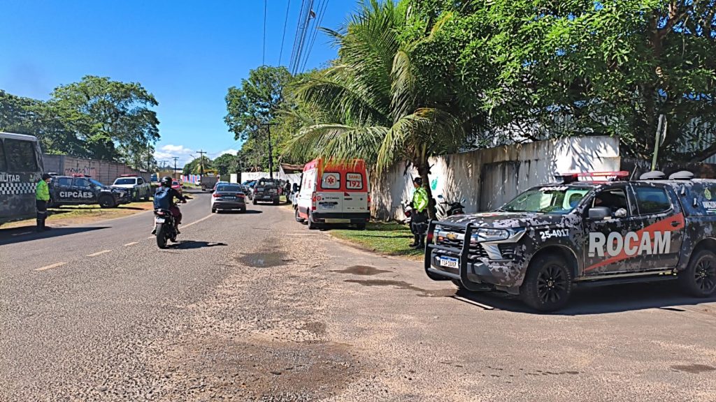 VÍDEO: Trator é incendiado durante reintegração de posse no Tarumã