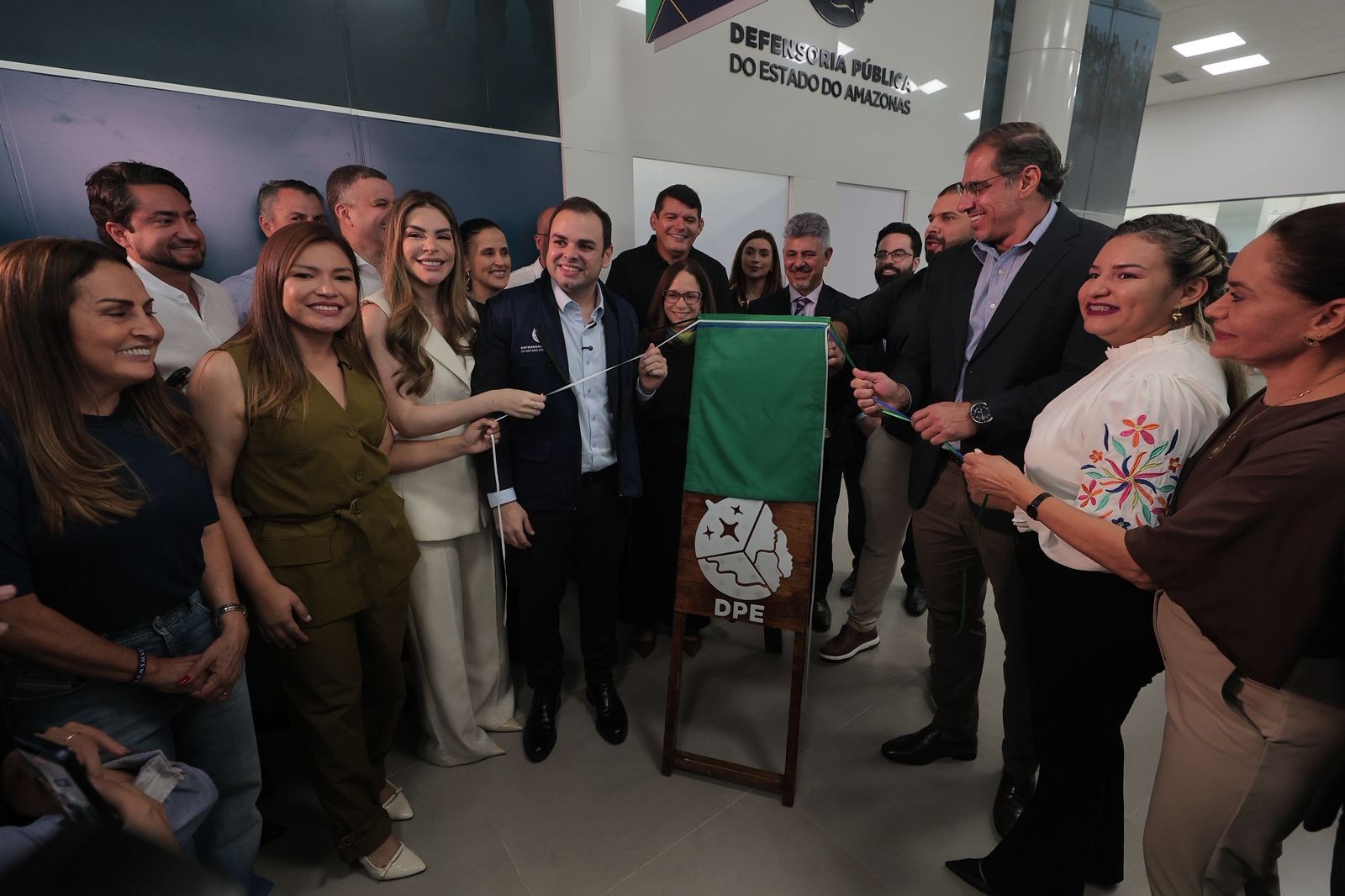 Governador interino Roberto Cidade durante a inauguração do PAC Sumaúma, na zona norte de Manaus, após revitalização da unidade