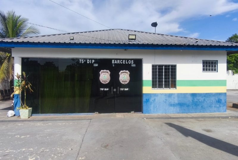 Homem mata ex-mulher e atual dela a terçadadas em Barcelos