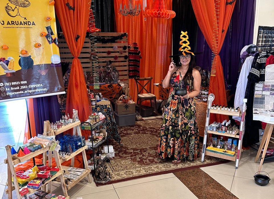 Feira Mística Cigana reúne cultura e espiritualidade em Manaus