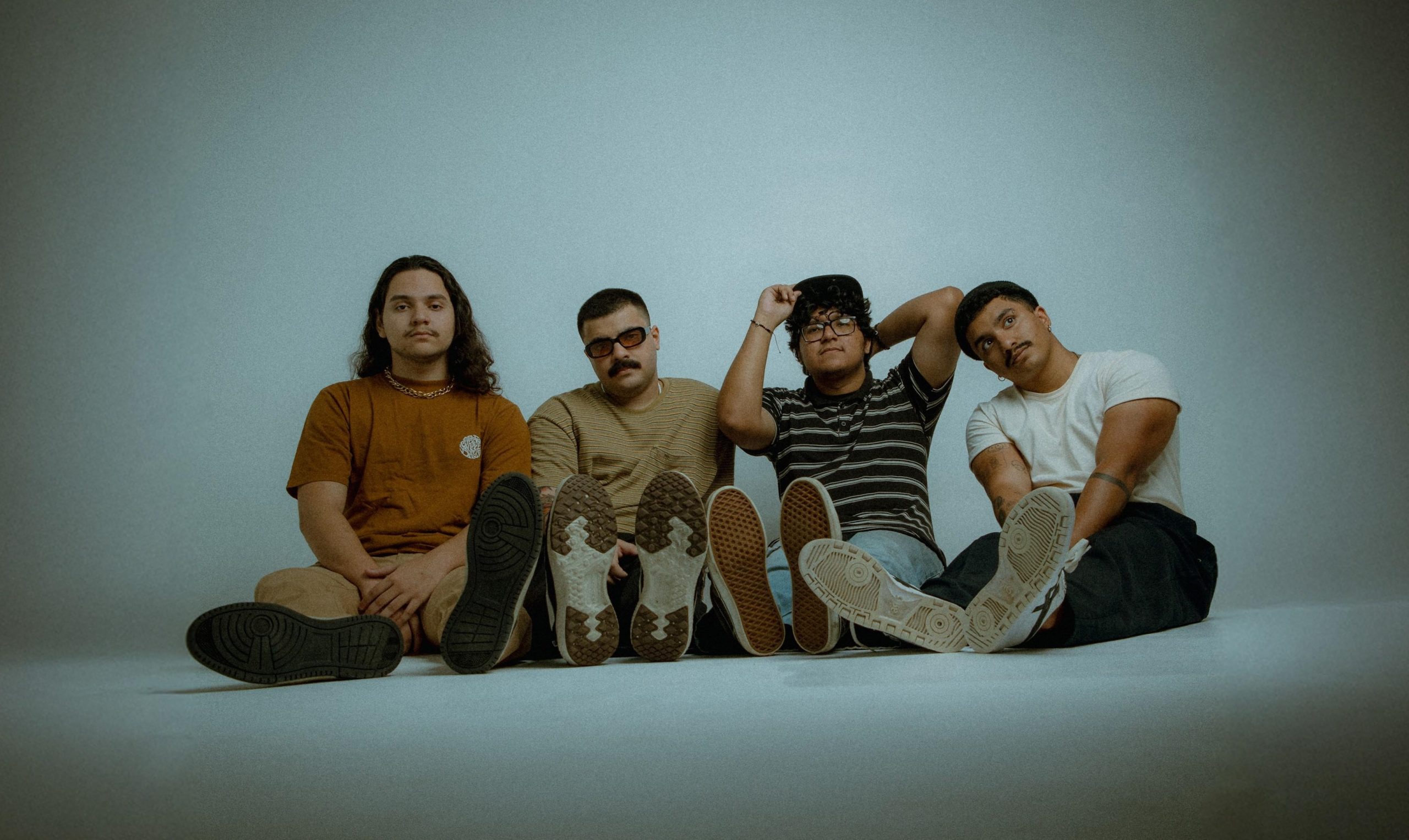 Banda 'Não Existe Saudade em Inglês' anuncia shows em três capitais