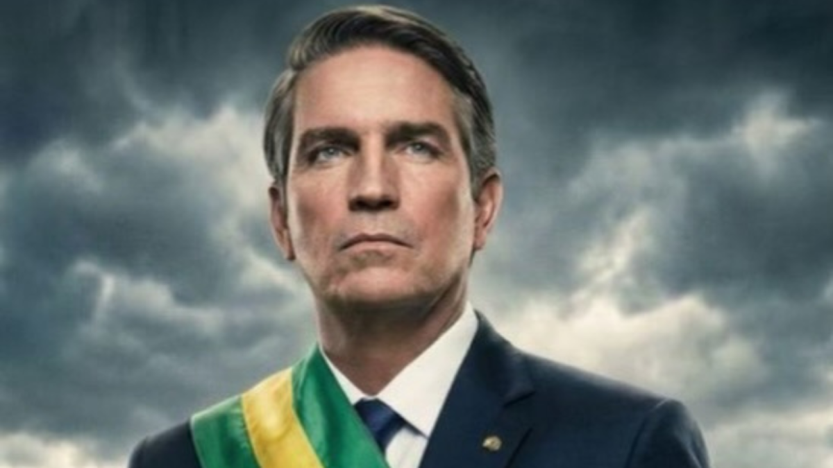 Flávio Bolsonaro divulga trailer de filme sobre Jair Bolsonaro