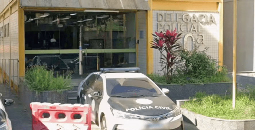 Influenciadora e ex-marido são presos por estupro de filhos